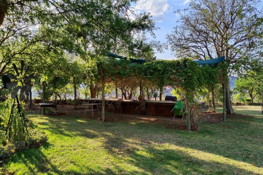 4 Bedroom Property for Sale in Broederstroom North West